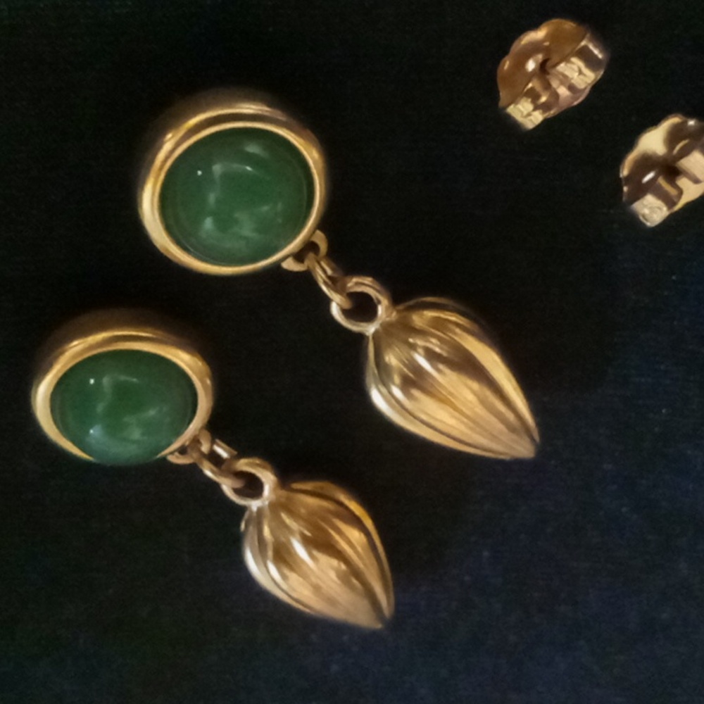 Avon Gold and Jade Green Earrings.